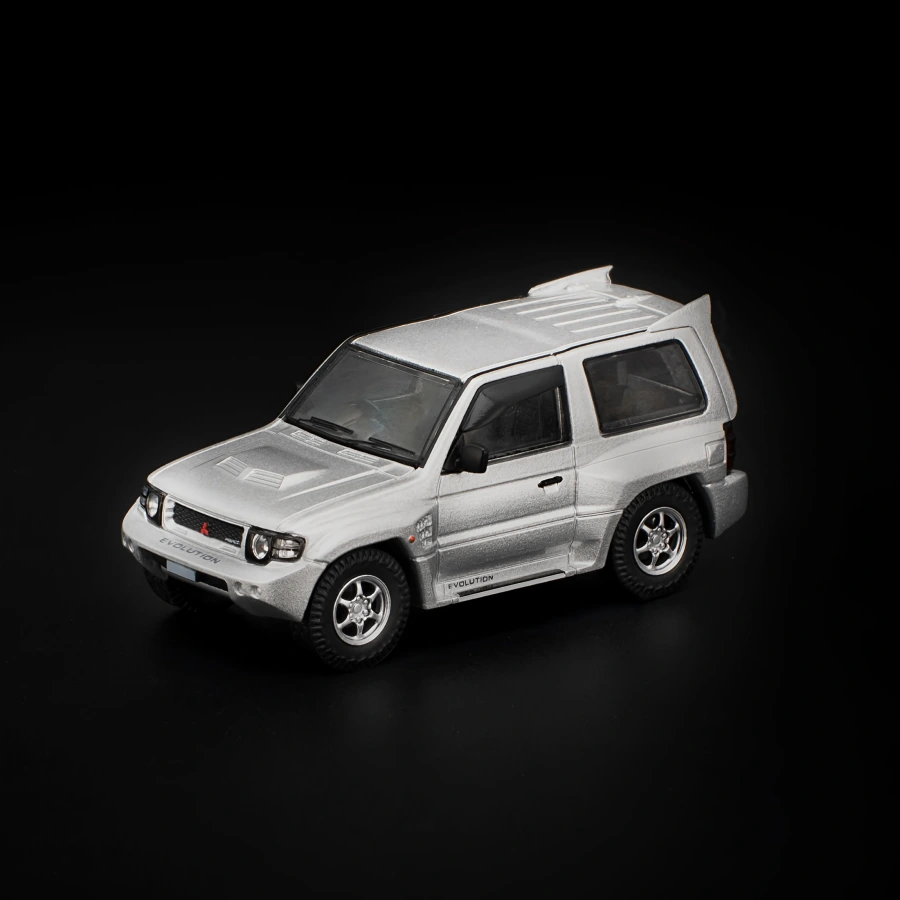 MITSUBISHI PAJERO EVOLUTION SILVER (WORKS MODEL, W640027)