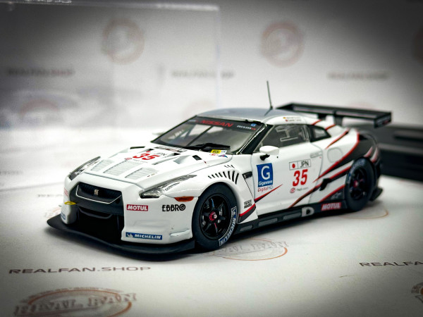 2009 Nissan GT-R GT1 Silverstone #35