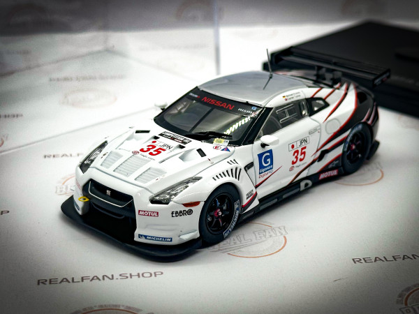 2009 Nissan GT-R GT1 Silverstone #35 3