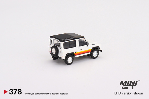 Land Rover Defender 90 Wagon White (MINI-GT, MGT00378) 2
