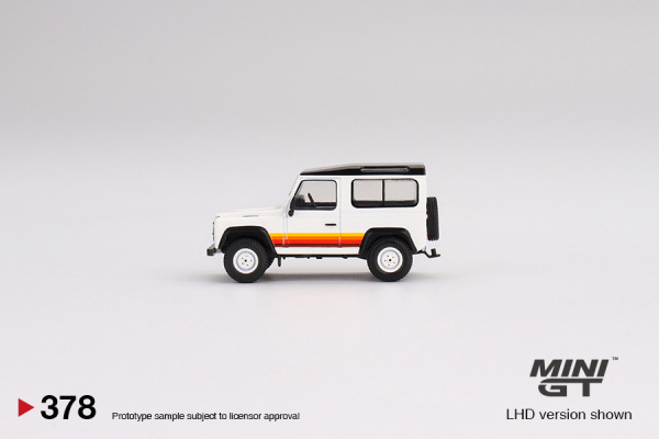 Land Rover Defender 90 Wagon White (MINI-GT, MGT00378) 3