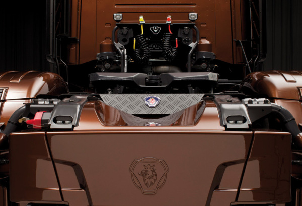 SCANIA R730 ''BLACK AMBER'' (ITALERI, 3897) 6