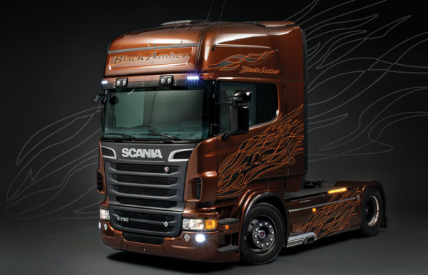 SCANIA R730 ''BLACK AMBER'' (ITALERI, 3897) 1
