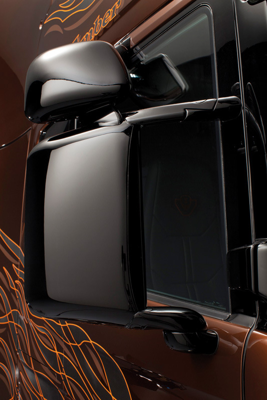 SCANIA R730 ''BLACK AMBER'' (ITALERI, 3897) 4