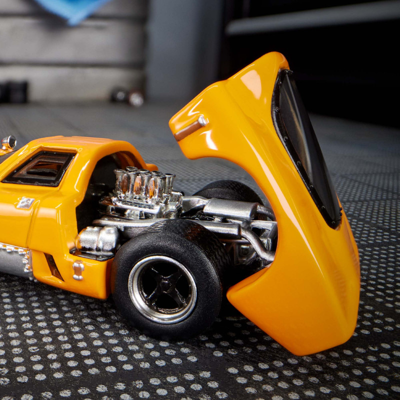 McLaren M6GT 6