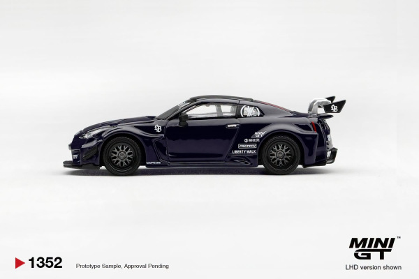 LB-SILHOUETTE WORKS GT NISSAN 35GT-RR VER.2 INOZETEK (MINI GT, MGT01352) 1