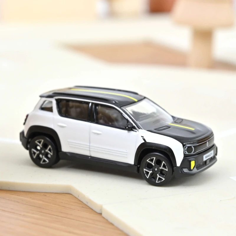 1/64 Renault 4 E-Tech Electric 2025 Glacier White and Black (Norev, 310981)