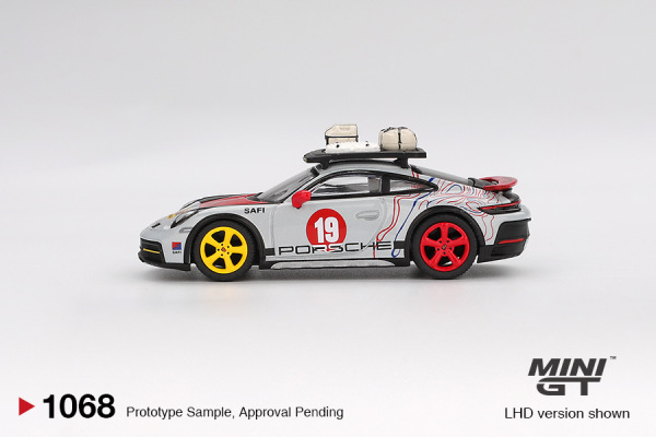 PORSCHE 911 DAKAR "UNCLE RALLY" (MINI-GT, MGT01068) 3