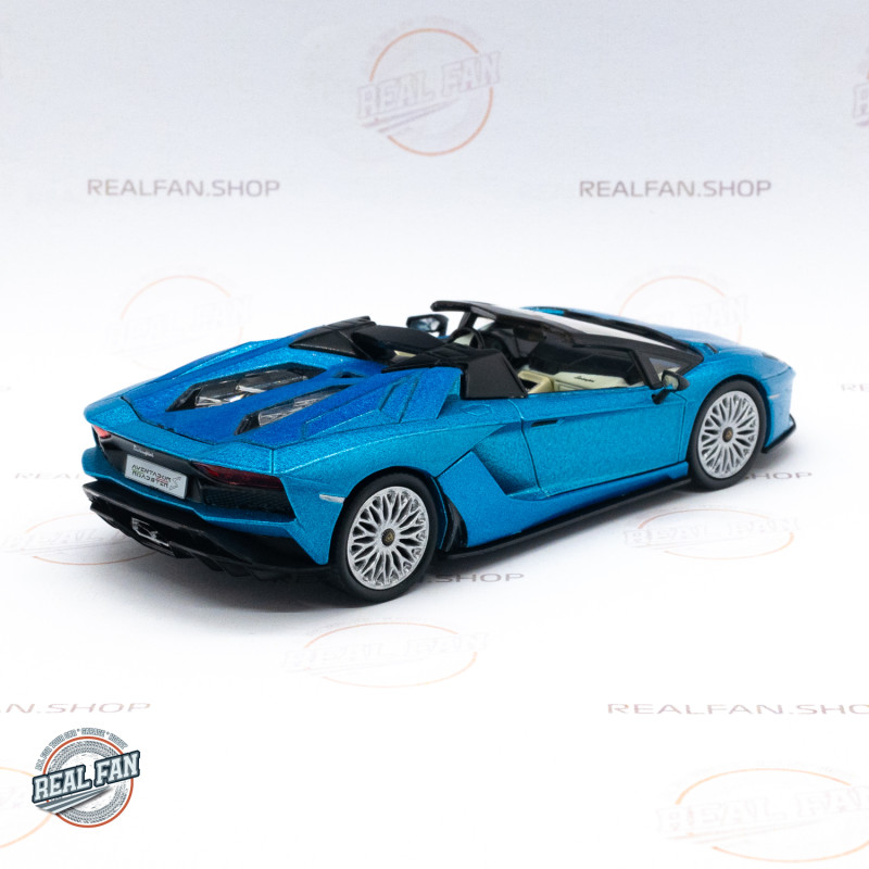 2017 Lamborghini Aventador S Roadster 1
