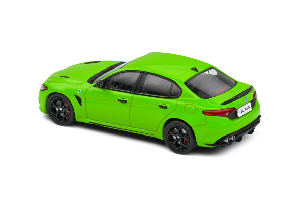 Alfa Romeo Giulia Quadrifoglio – Acid Green – 2020 (SOLIDO, S4313106) 1