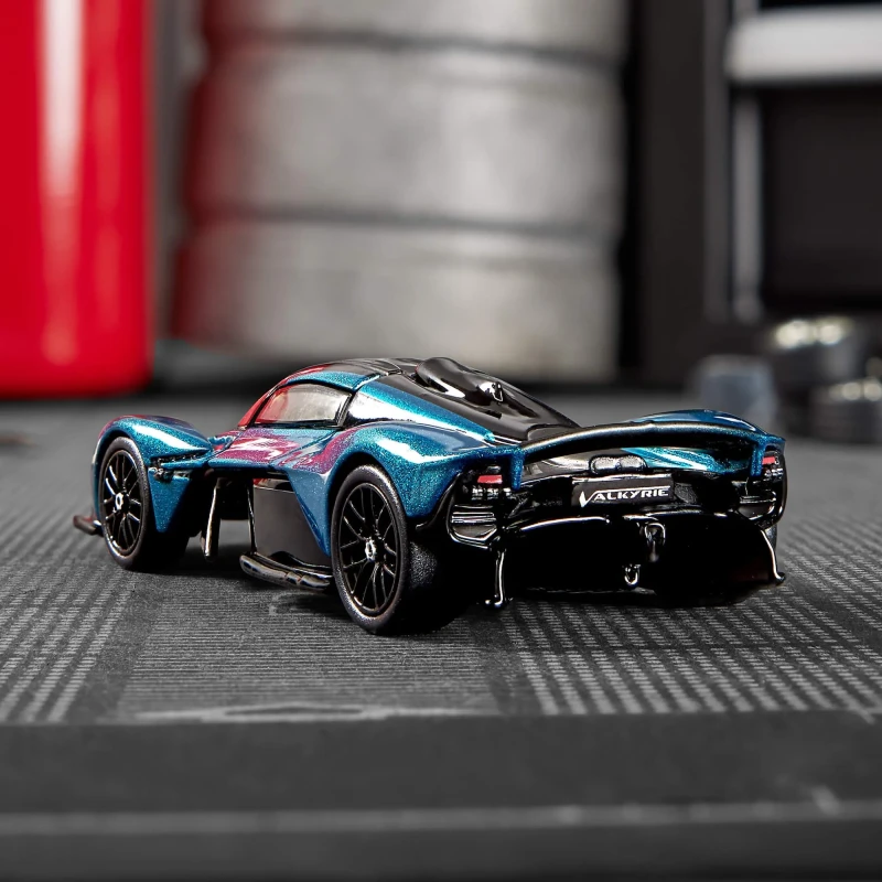 Aston Martin Valkyrie 5
