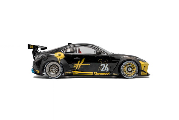 TOYOTA GR86 LIBERTY WALK BODY KIT – BLACK & GOLD – 2024 (SOLIDO, S1813603) 3