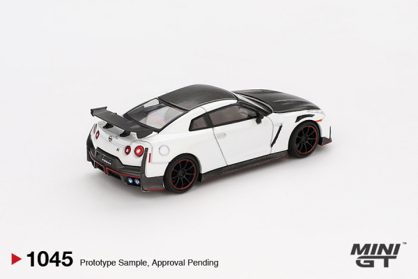 NISSAN GT-R NISMO 2024 BRILLIANT WHITE PEARL (MINI GT, MGT01045) 2