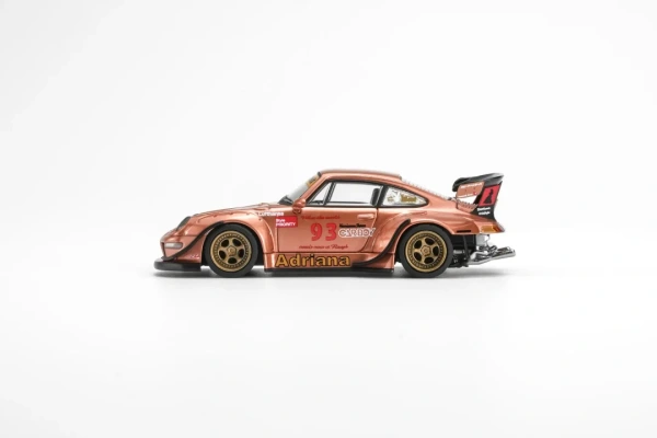 RWB 993 ADRIANA CHASE CAR (MOTORHELIX, M62307) 3