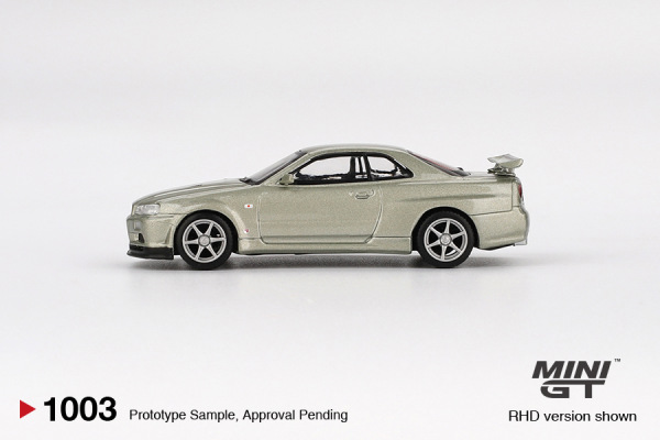 NISSAN SKYLINE GT-R (R34) V-SPEC II NÜR MILLENNIUM JADE (MINI GT, MGT01003) 1