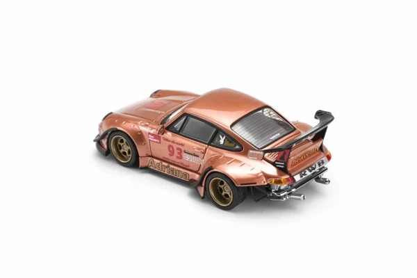 RWB 993 ADRIANA CHASE CAR (MOTORHELIX, M62307) 2