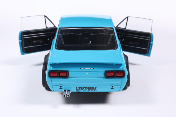 NISSAN SKYLINE 2000 GT-R (KPGC10) HAKOSUKA LIBERTY WALK – BLUE – 1970 (SOLIDO, S1813005) 4