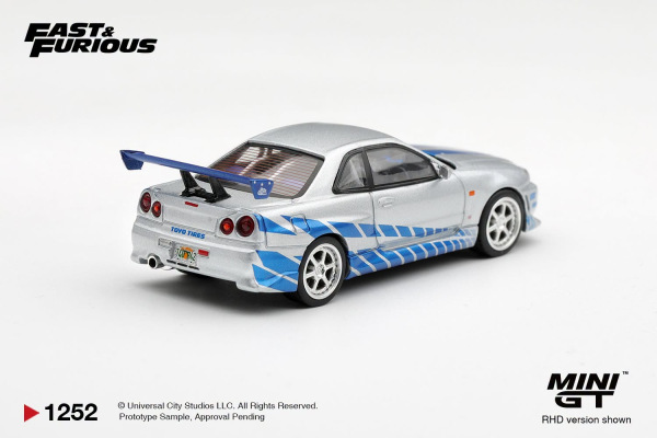 AKCIOVÝ SET: NISSAN SKYLINE GT-R C-WEST & DODGE CHARGER FAST & FURIOUS 5