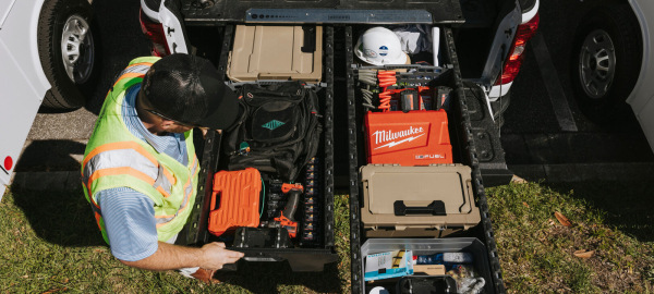 DRAWER SYSTEM (DECKED, XR6) 7